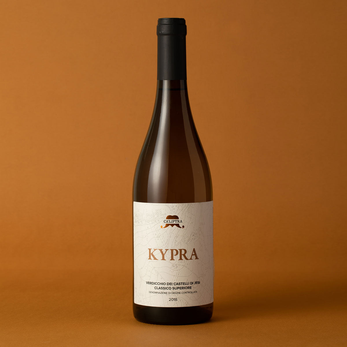 Full bottle of Ca’Liptra Kypra, an organic white wine made from Verdicchio in the hills of Marche — natural, unfiltered, and saline with Adriatic freshness
