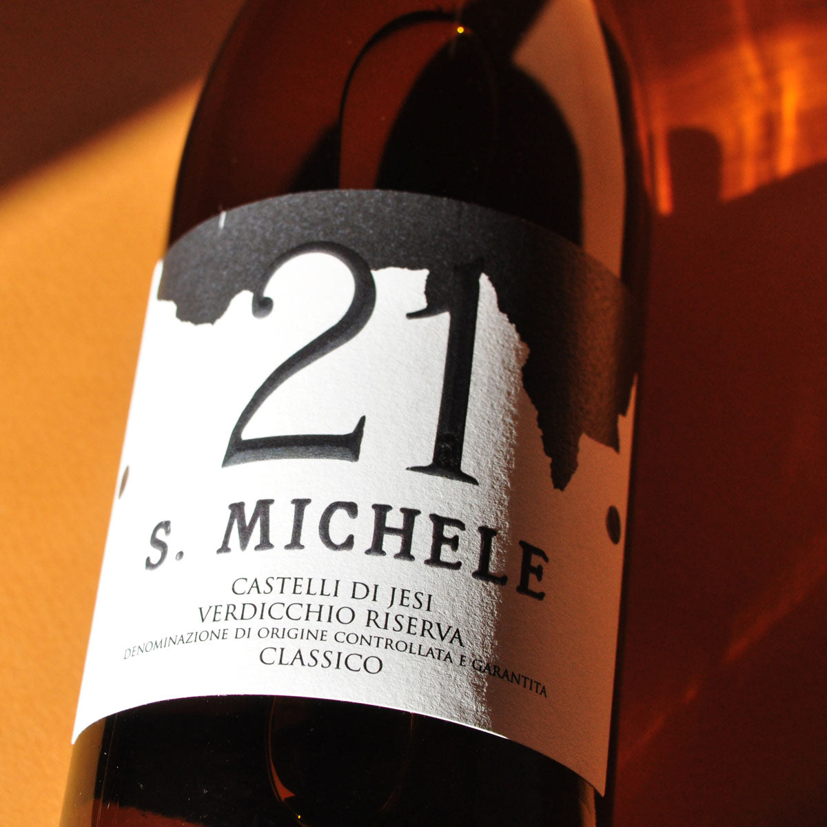Close-up of Ca’Liptra S. Michele label, a natural Verdicchio wine from Cupramontana — expressing the identity of one of Marche’s grand cru sites through old-vine organic winemaking