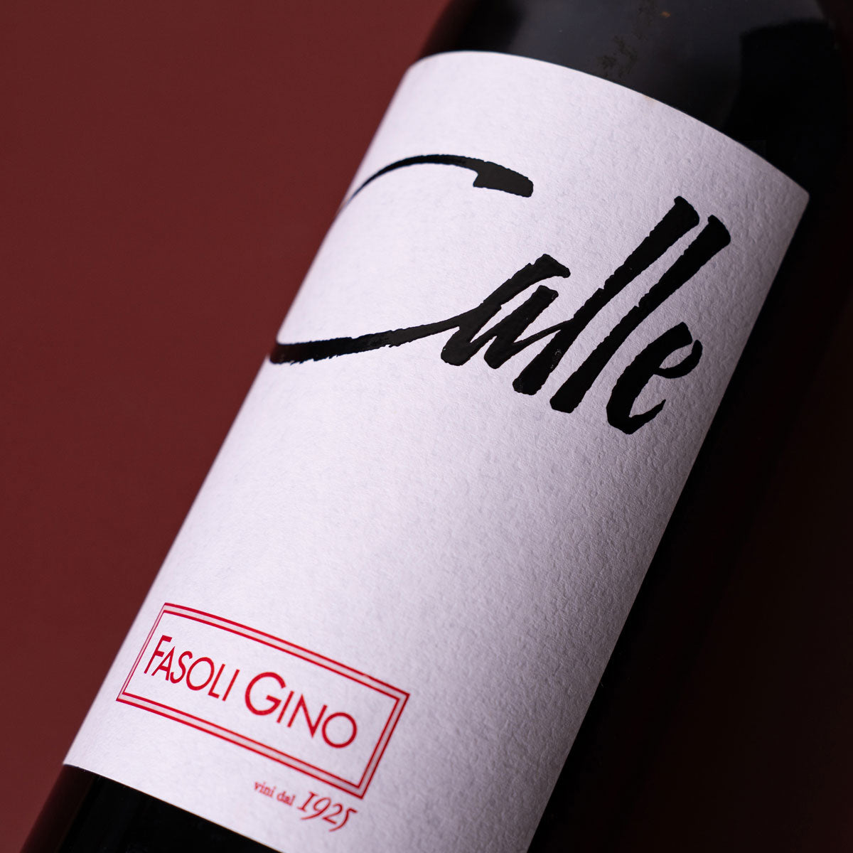 Close-up of Fasoli Gino Calle label — a biodynamic and organic red wine from Verona, crafted with care and minimal intervention