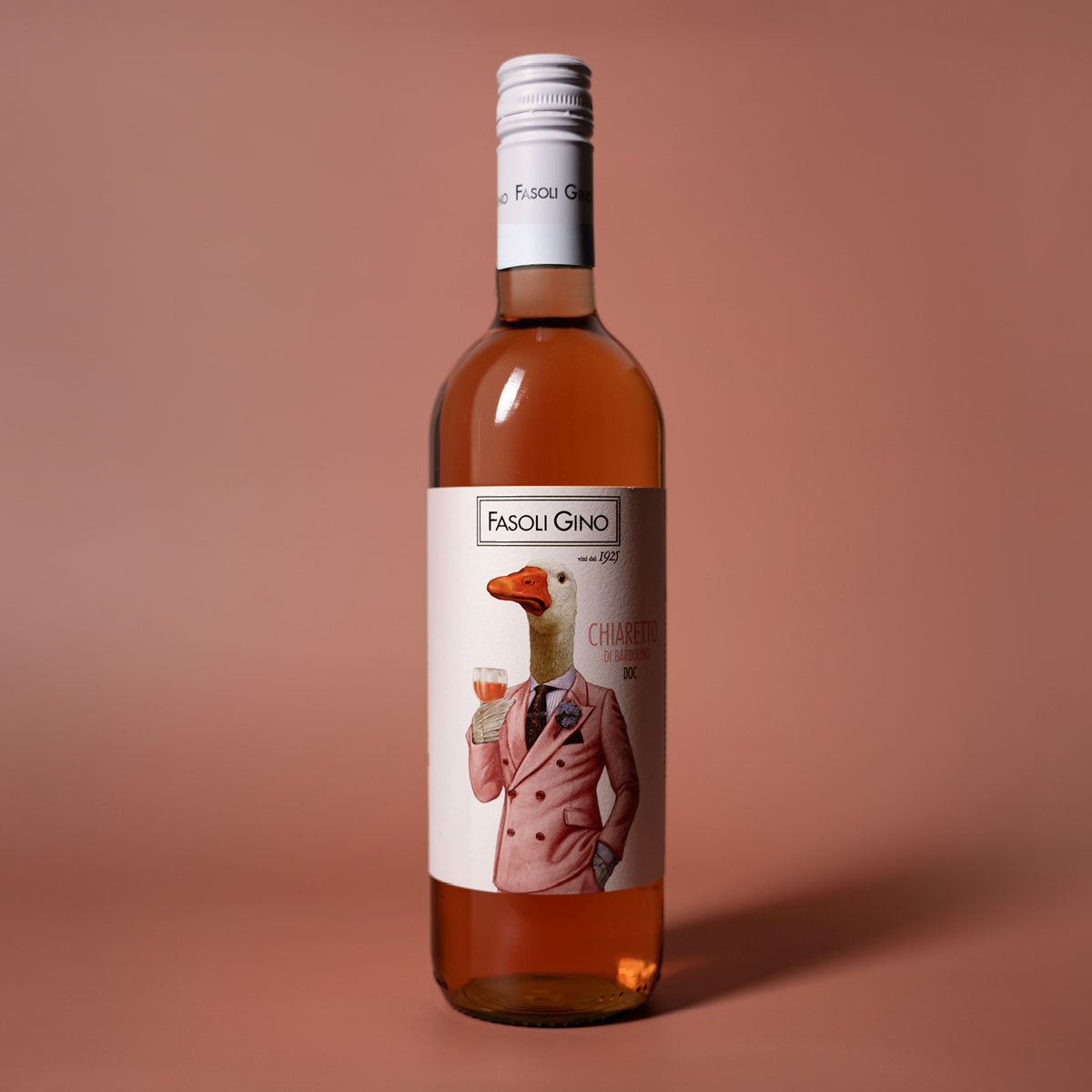 Styled image of Fasoli Gino’s Chiaretto di Bardolino — a vibrant, biodynamic Italian rosé wine, perfect for summer dining and aperitivo moments