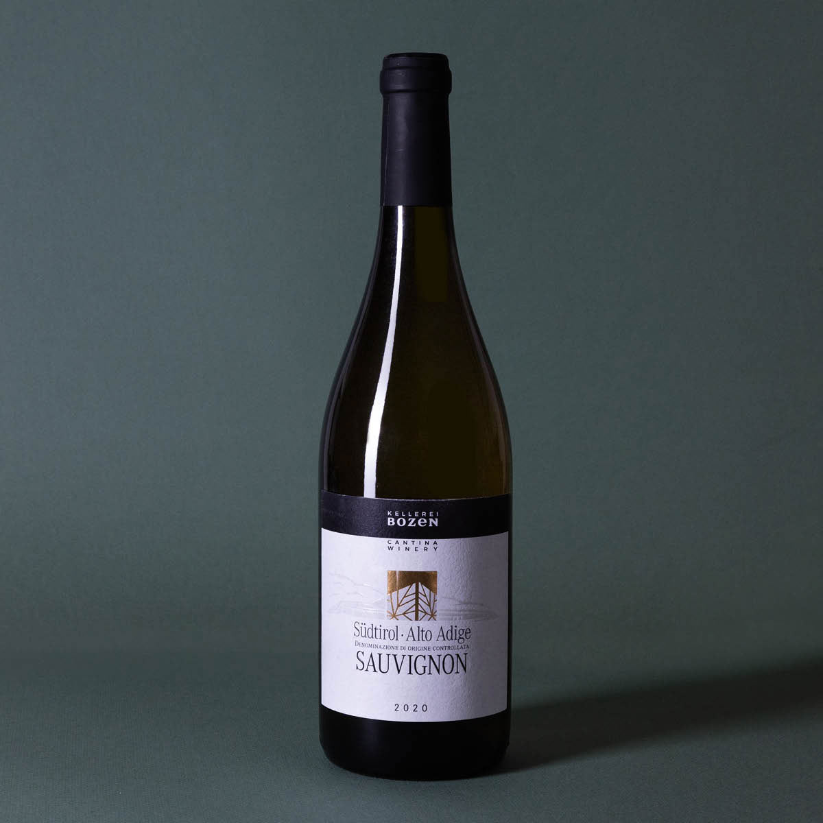 Styled image of Kellerei Bozen’s Sauvignon Blanc — a bright and refreshing white wine from Alto Adige, ideal for seafood, salads, and light vegetarian dishes