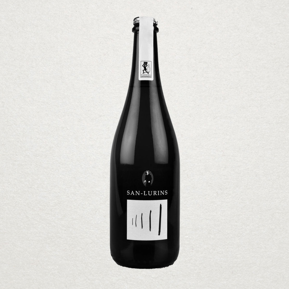 Full bottle of San Lurins Malvasia Pet-Nat, an organic sparkling wine from Friuli-Venezia Giulia made from 50-year-old Malvasia Istriana vines