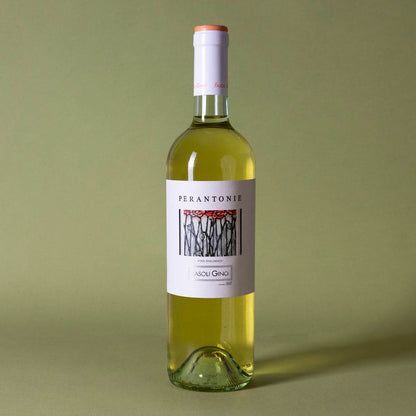 Styled image of Fasoli Gino’s Perantonie — an elegant biodynamic white wine from Veneto, vibrant and ideal for seafood or fresh vegetable pairings