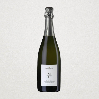Full bottle of Gabriele Scaglione Alta Langa — a sustainable Italian sparkling wine crafted in the classic method, with fine bubbles and elegant minerality