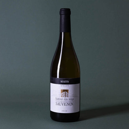 Styled image of Kellerei Bozen’s Sauvignon Blanc — a bright and refreshing white wine from Alto Adige, ideal for seafood, salads, and light vegetarian dishes